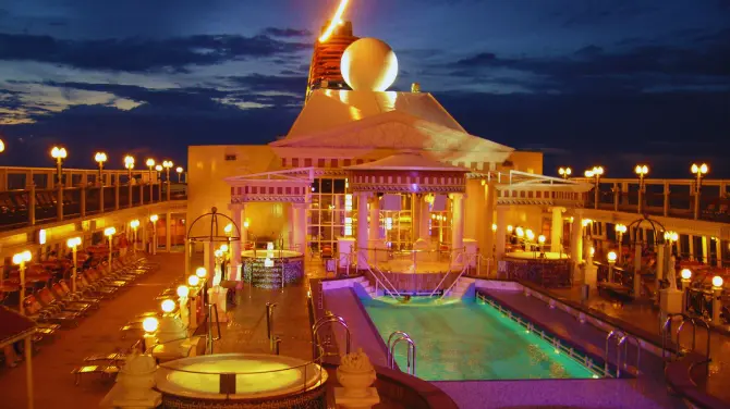 Features of a Luxury Cruise